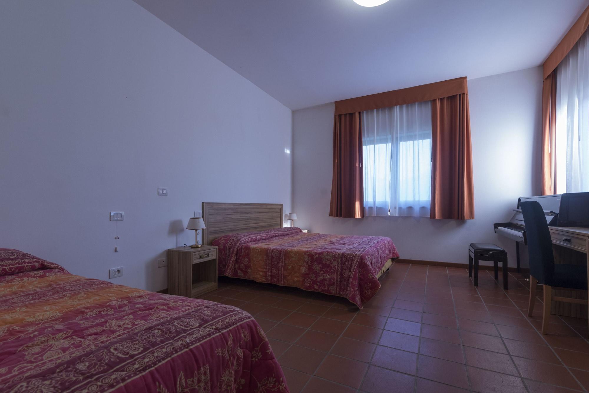 Hotel Villa Del Cardinale Norma Eksteriør billede