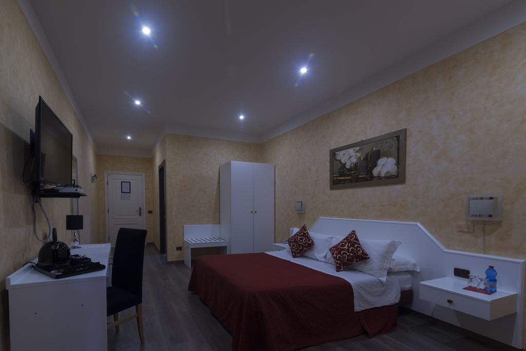 Hotel Villa Del Cardinale Norma Eksteriør billede